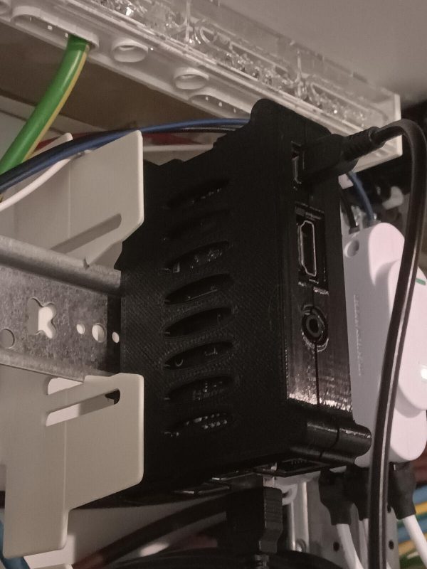 Raspberry Pi 4 3 2 B+ Hutschienengehäuse 35mm DIN Schiene Rail Halter – Bild 14